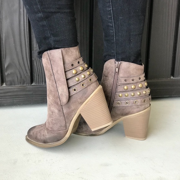 Metal Grommet Studs Wrap Around Ankle Boots - Picture 3 of 8